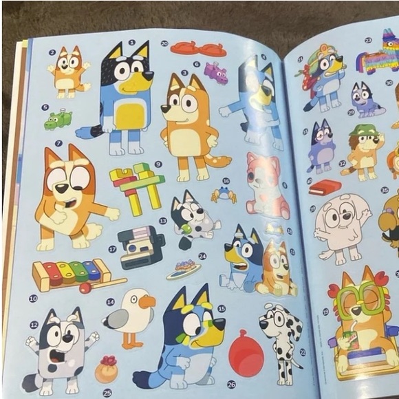 Bluey Set of Activity Books Stickers Book and Paint with Water NWT - Picture 5 of 6